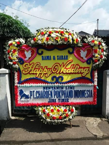 Karangan Bunga Pernikahan Terdekat